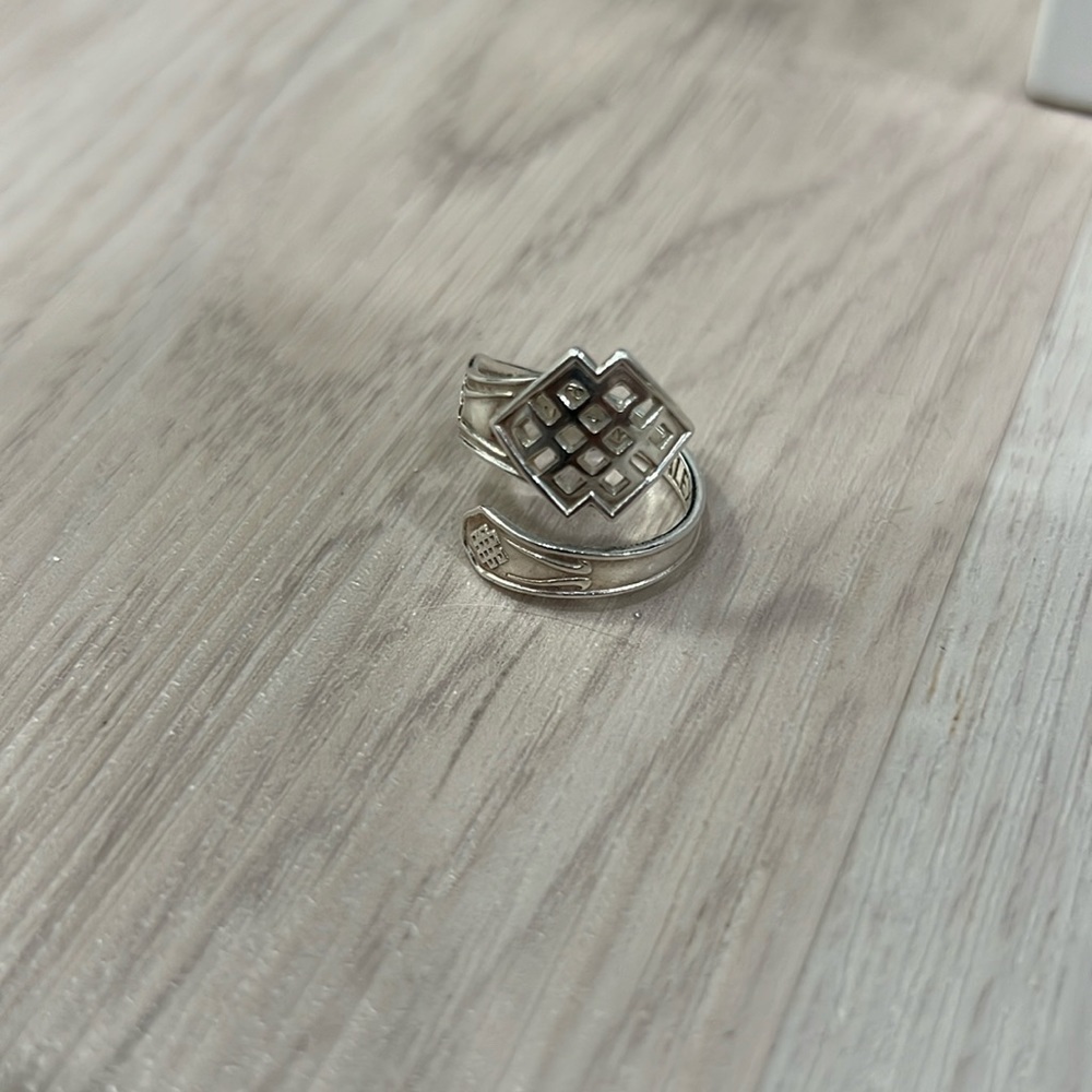 Alex and Ani Silver Endless Knot Ring